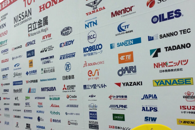 ヤシカ車体様がスポンサー